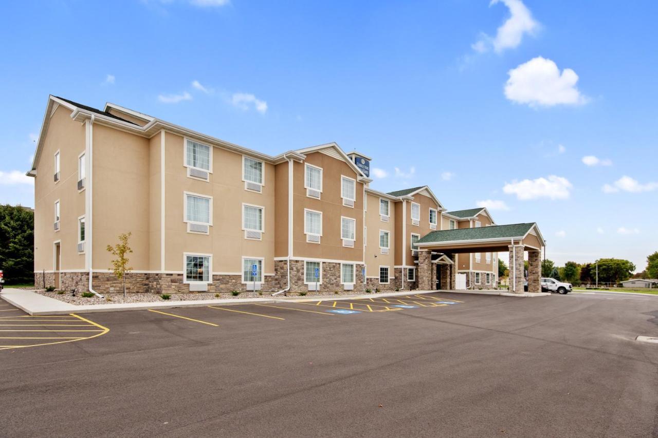 Cobblestone Hotel & Suites - Austin Exterior photo